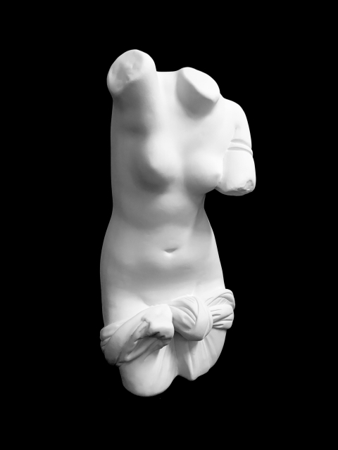 B28.4 TORSO DE ROPAJE